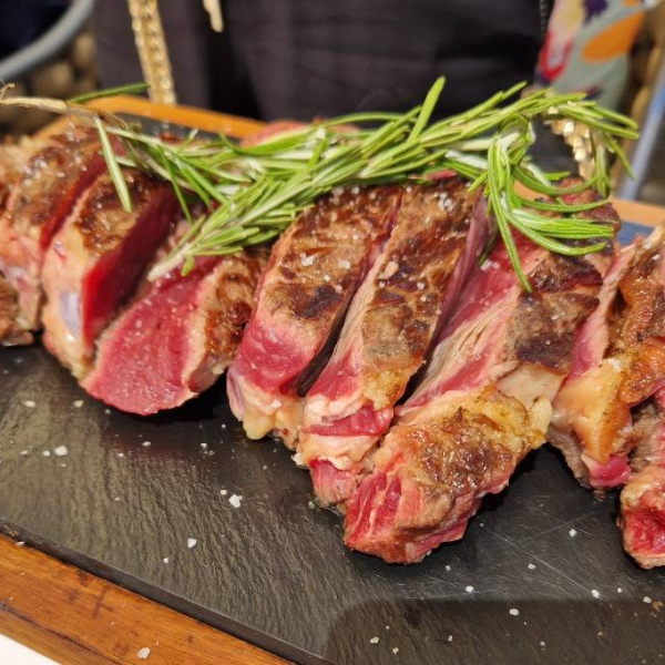 Le restaurant - La Grange - Tourrettes-sur-Loup - manger a COURSEGOULES